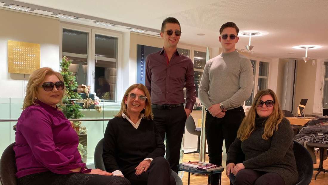 Sun Glass fitting beim Teamausflug der Buchhaltung 2019